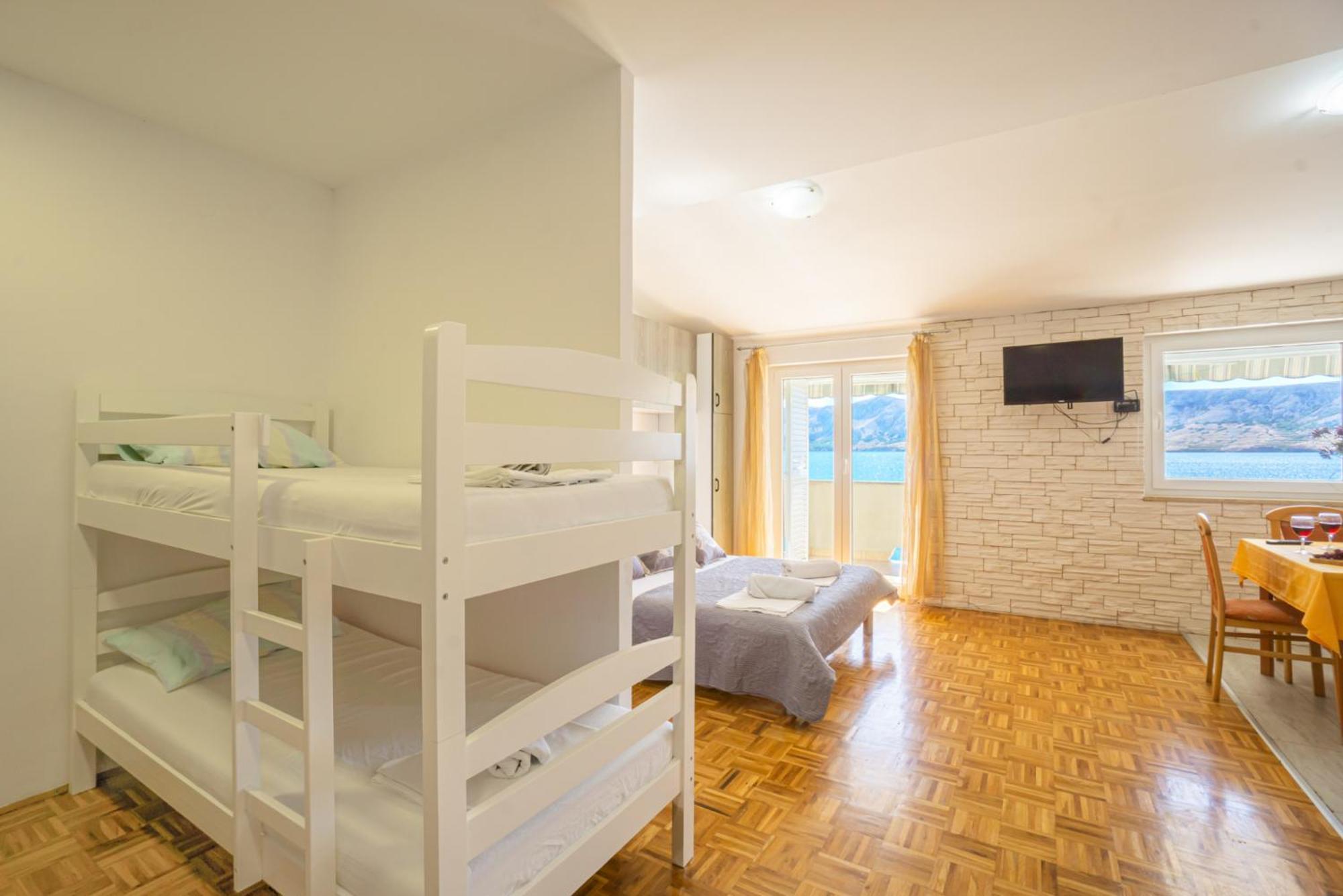 Galinec With Mountain And Seaview Apartment Метайна Стая снимка