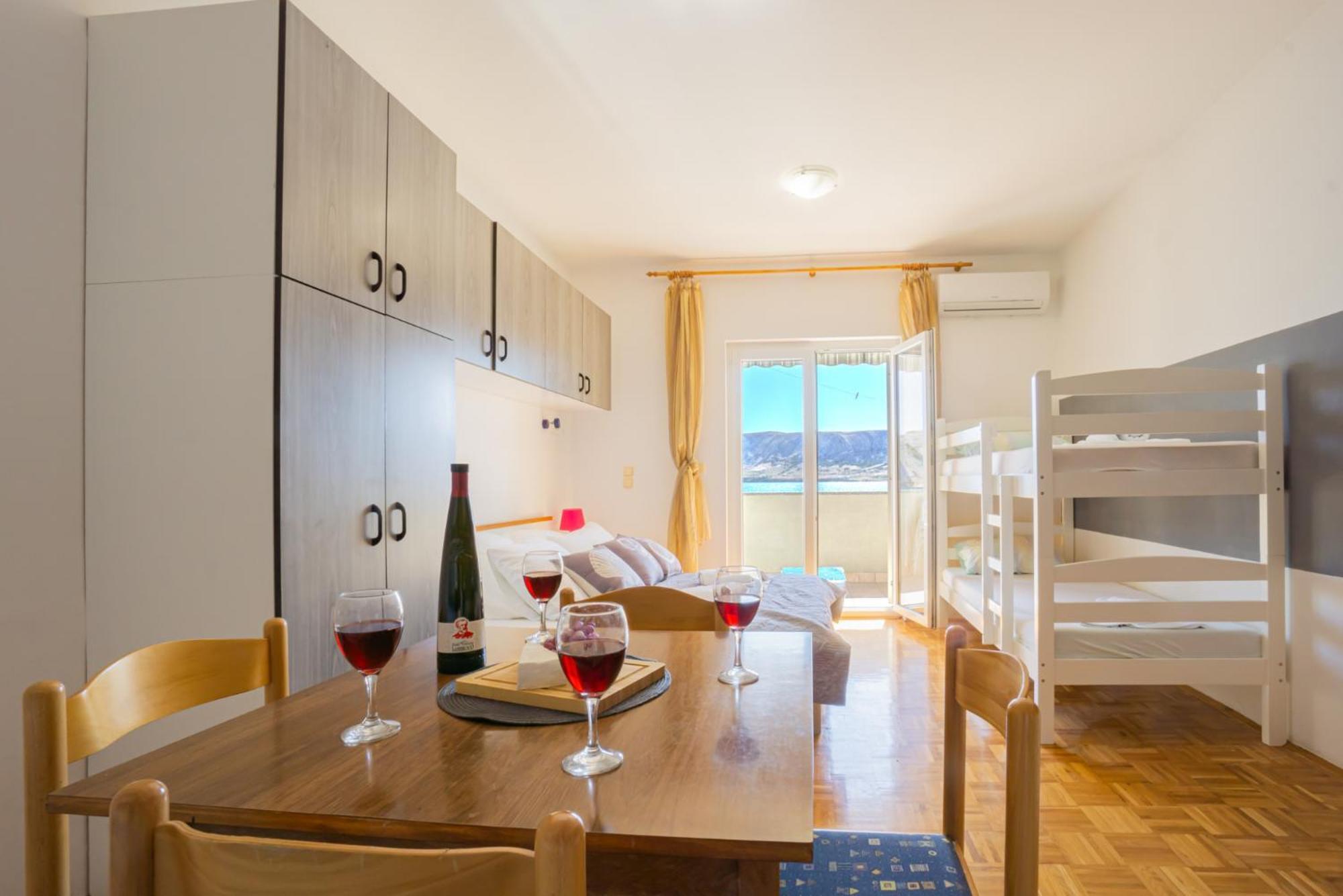 Galinec With Mountain And Seaview Apartment Метайна Стая снимка