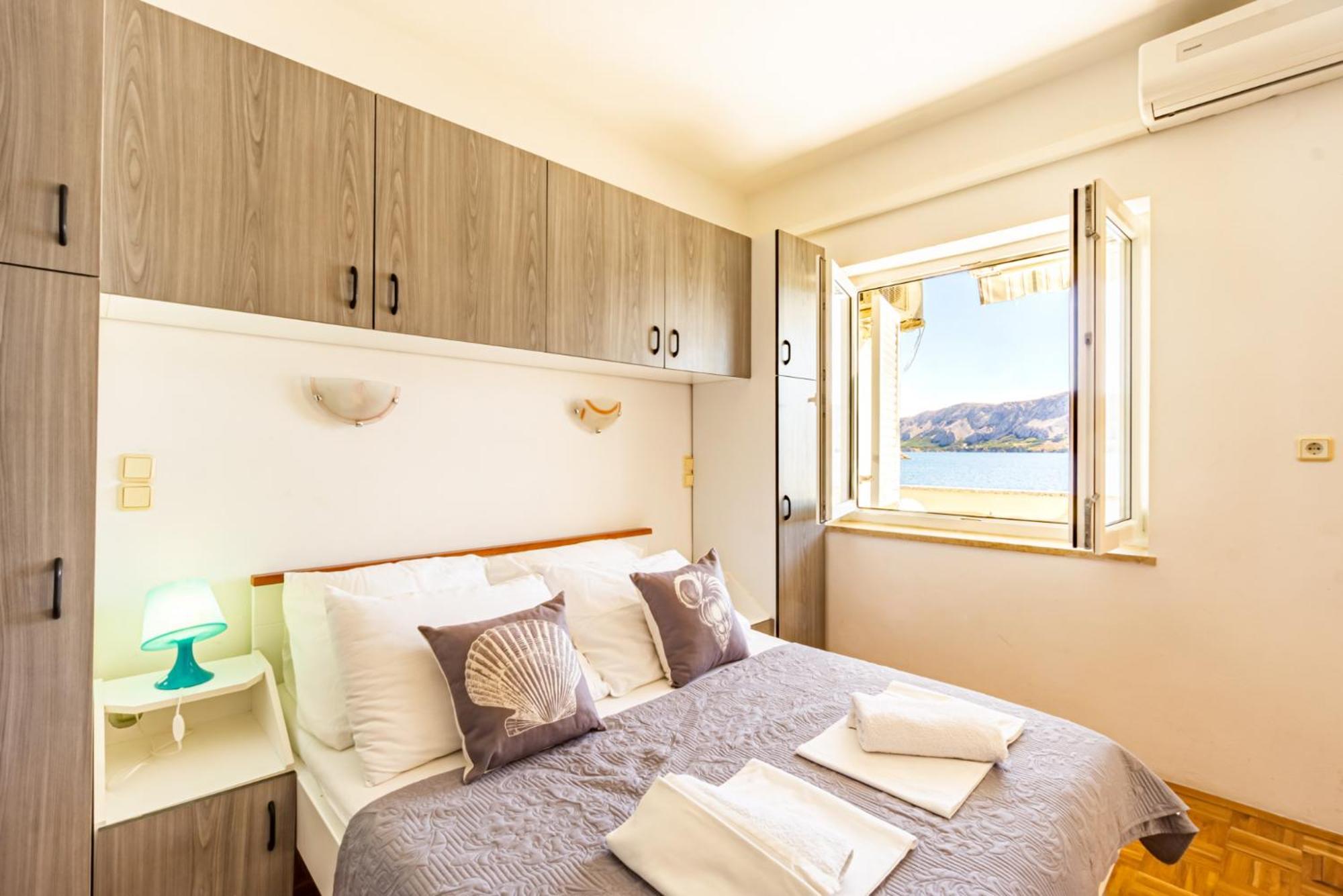 Galinec With Mountain And Seaview Apartment Метайна Стая снимка