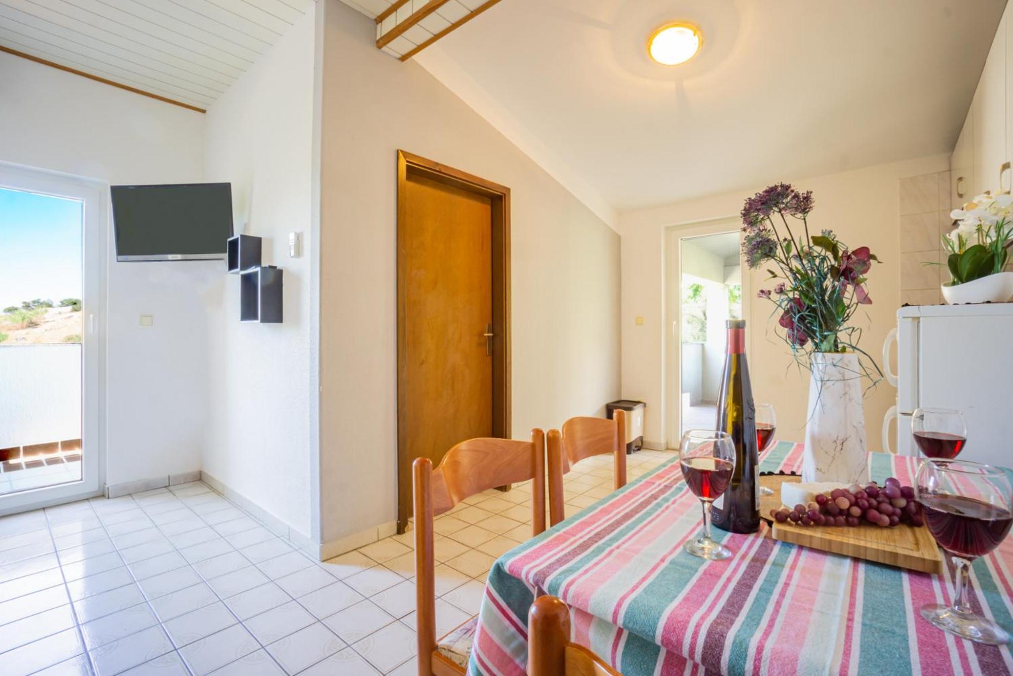 Galinec With Mountain And Seaview Apartment Метайна Стая снимка